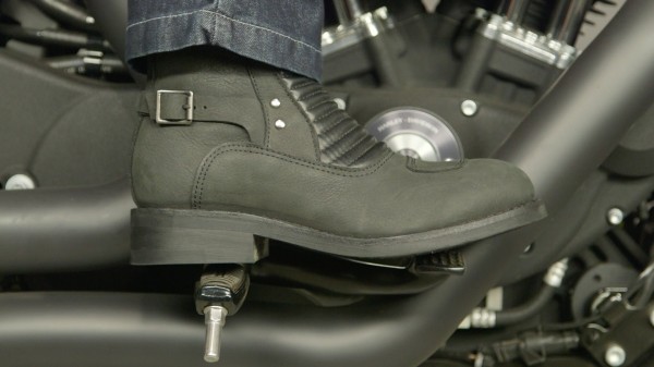 Speed & Strength Women’s Speed Society Boots Review at RevZilla.com